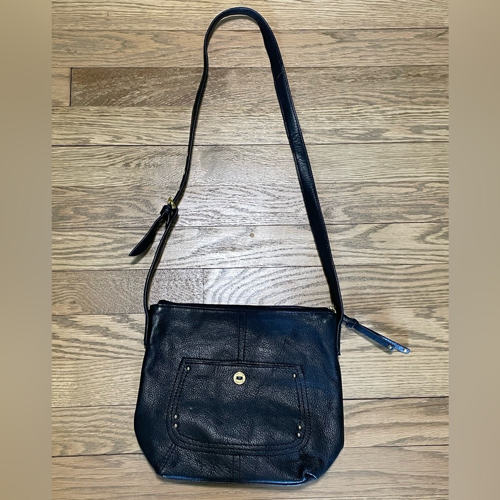 STONE MOUNTAIN Black Leather Crossbody Shoulder Zippered Hobo Messenger Bag